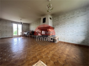 maison-villa à la vente -   80500  MONTDIDIER, surface 110 m2 vente maison-villa - APR698934